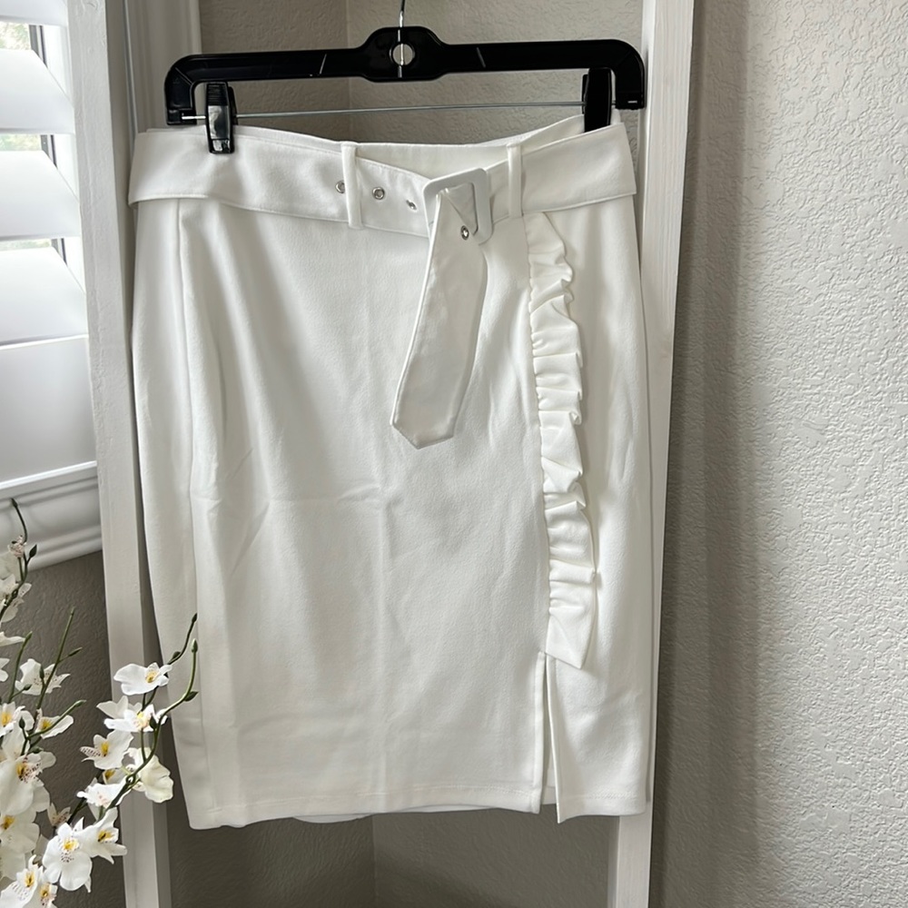 🌟Stunning pencil skirt.🌟